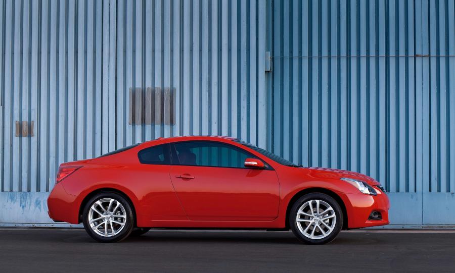  Nissan Altima Coupe (U32) 2008 года  (фото 53 из 54)